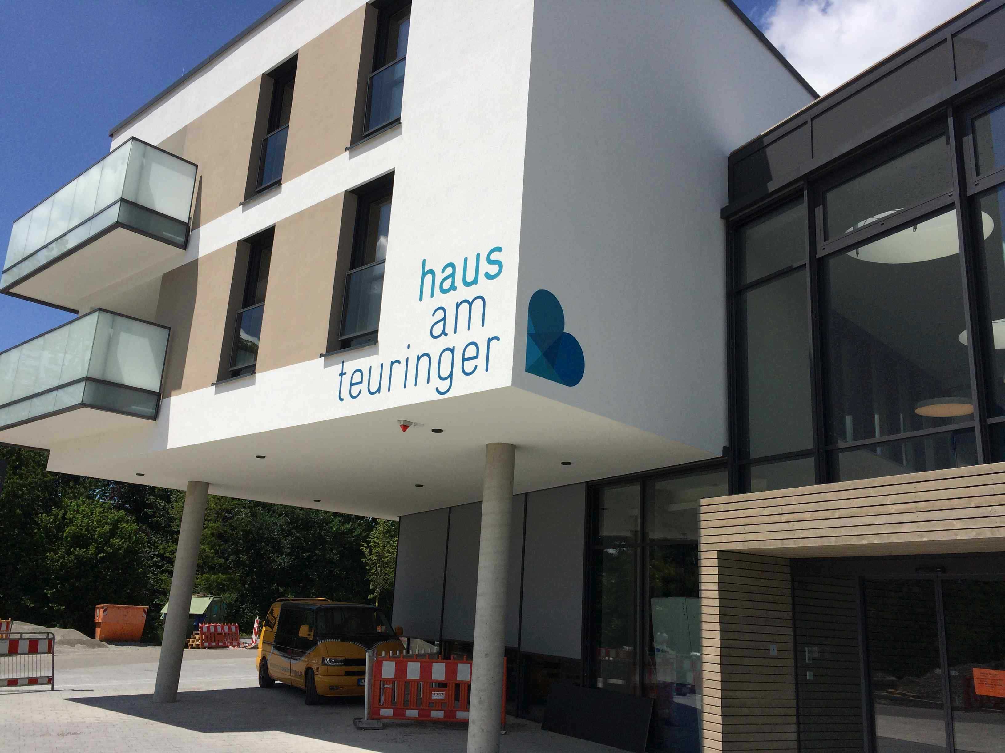 1_IMG_3504_Ref_Fassade